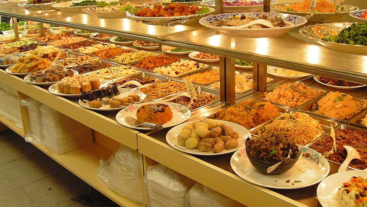 Man claims he was banned from all-you-can-eat diner for eating too much