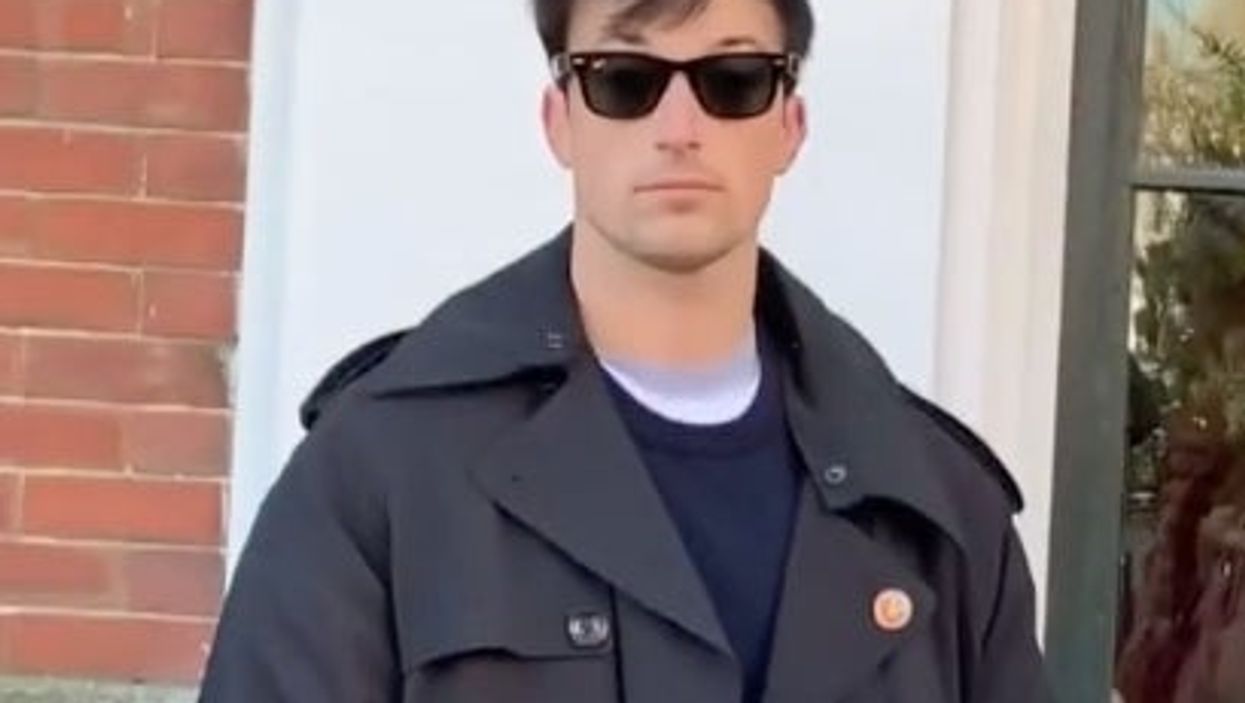 Women are swooning over Joe Biden’s ‘hot Secret Service agent’