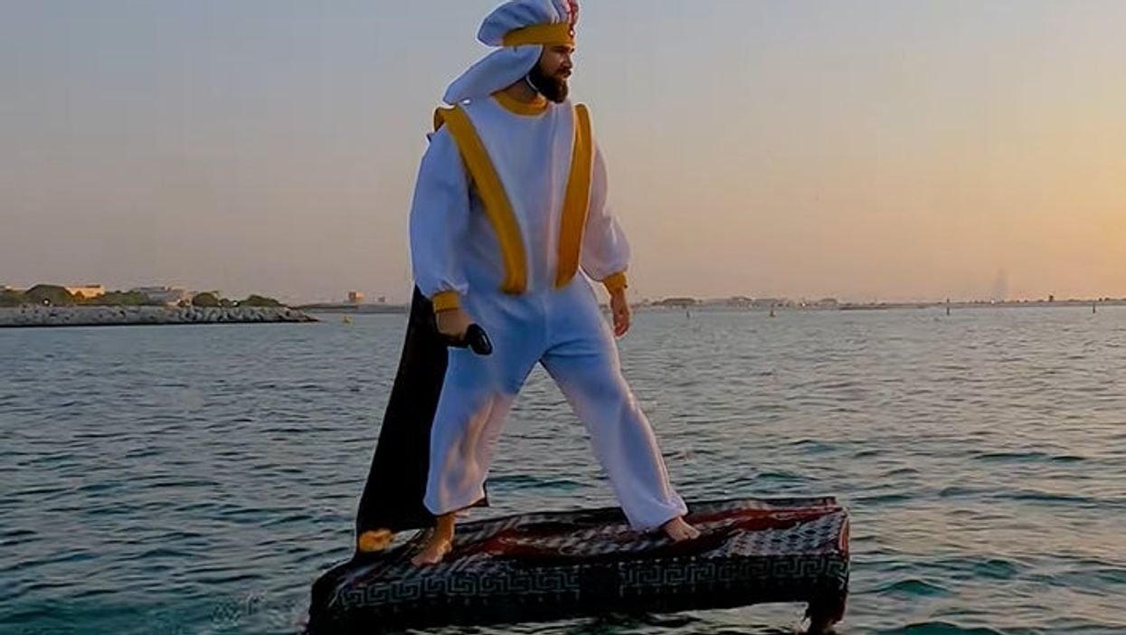Man channels Aladdin by creating a ‘magic flying carpet’