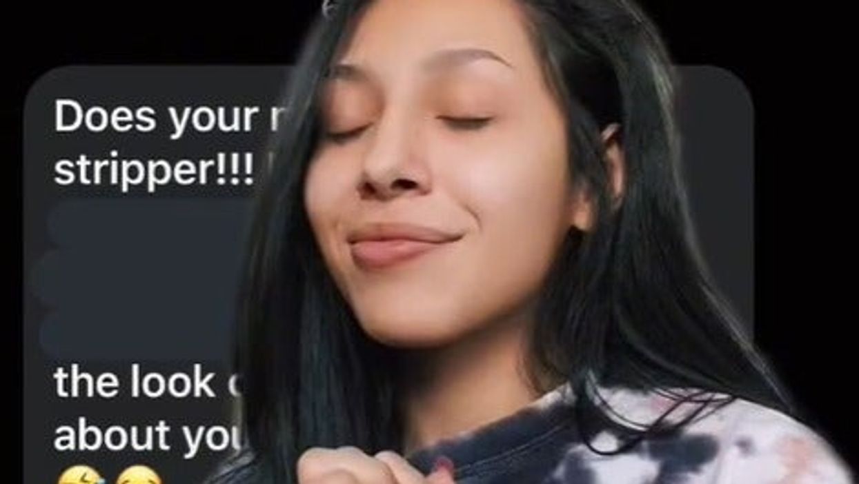 Woman tries to out stripper’s career to her mother but it majorly backfires