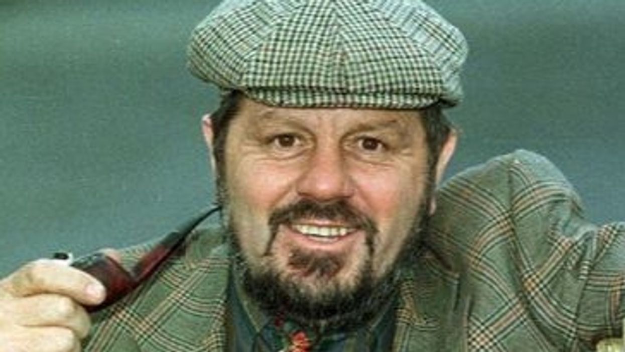 Tributes flood in for Cornish comedian Jethro, who has died after contracting Covid