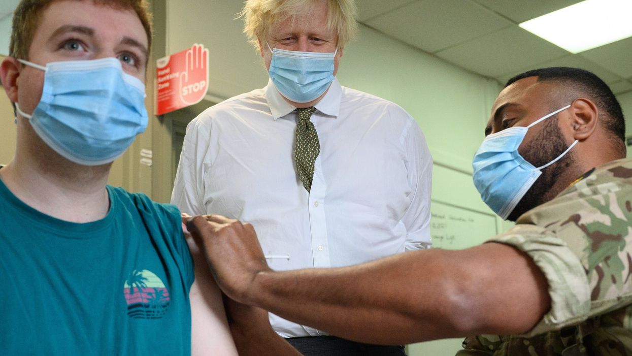 22 best reactions to the government’s all-caps ‘GET BOOSTED NOW’ alert