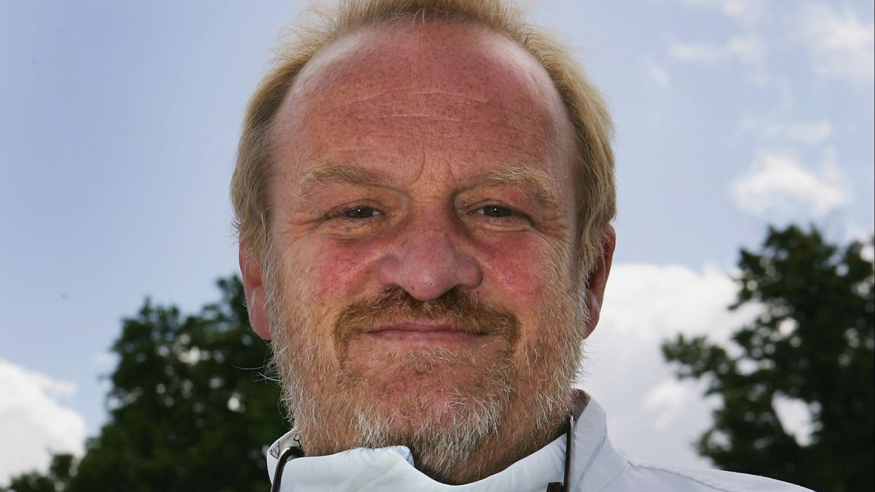 Antony Worrall Thompson says he’s not an ‘anti-vaxxer’ after sign in his pub welcomes unvaccinated