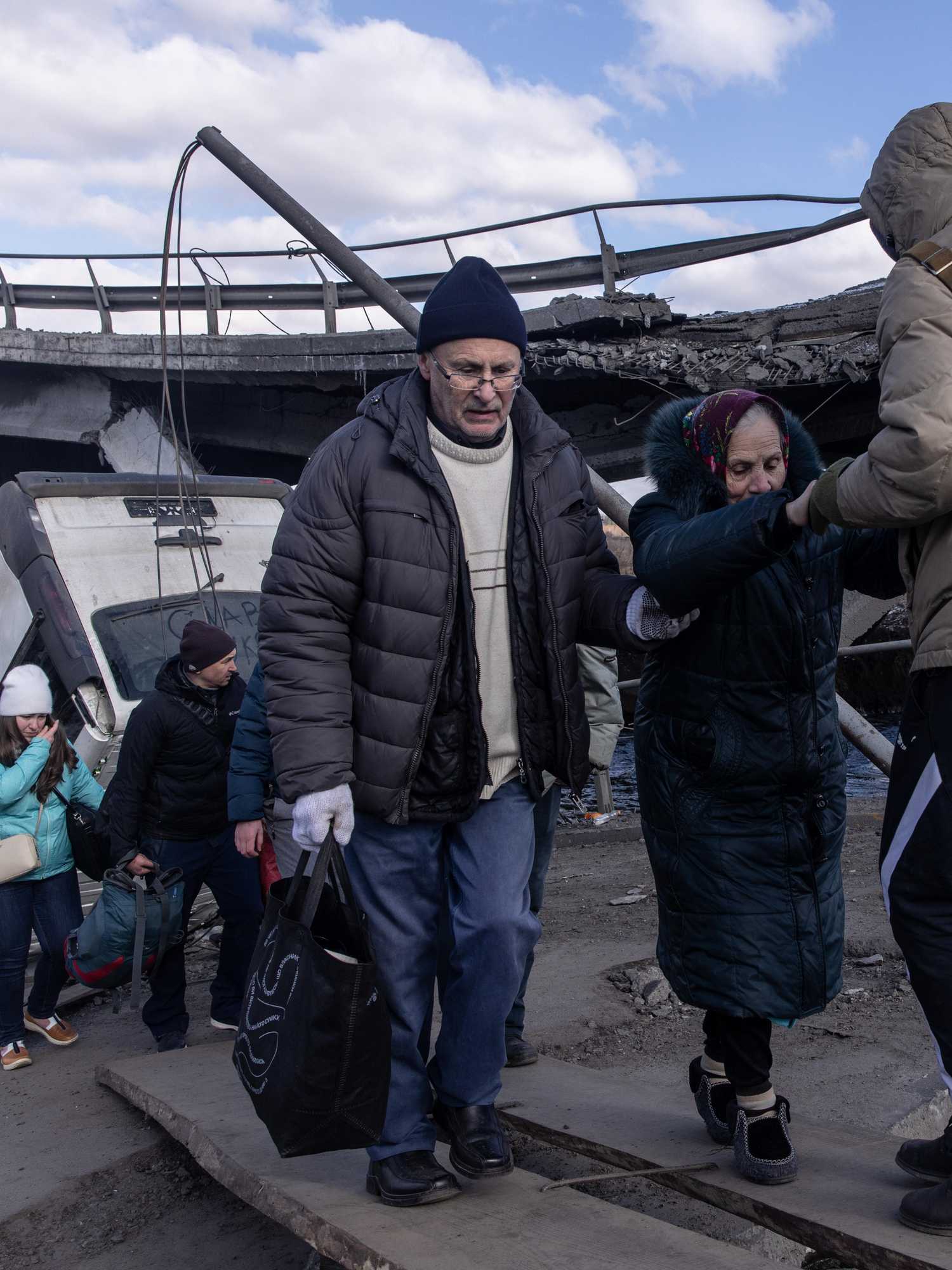 How likely is it that Putin will use chemical weapons in Ukraine?