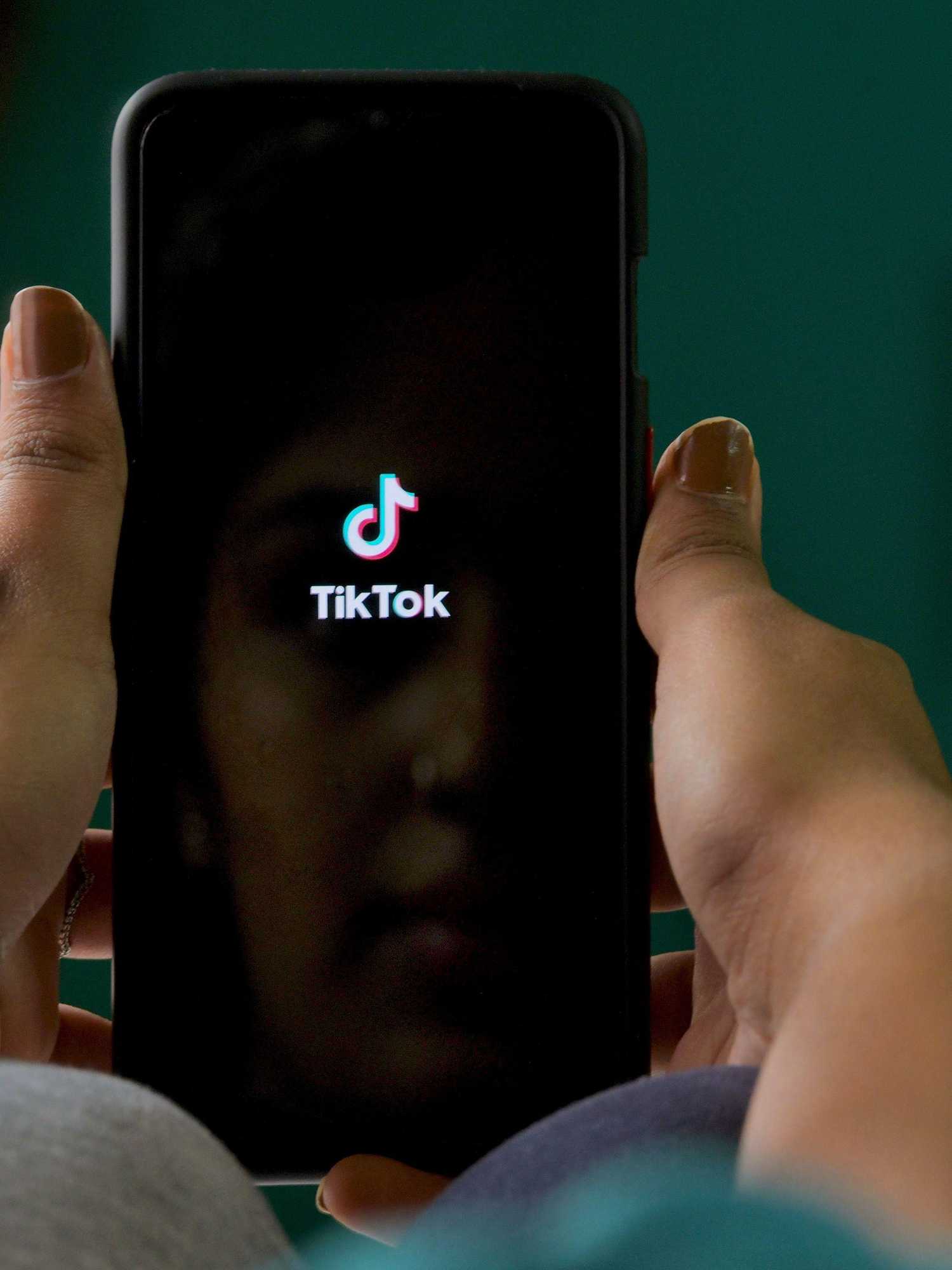 A company is paying people £1k to give up TikTok for 3 months