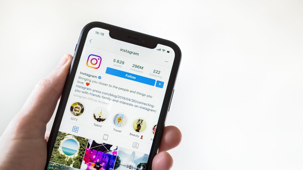 How to spot if someone's paid for their Instagram blue tick