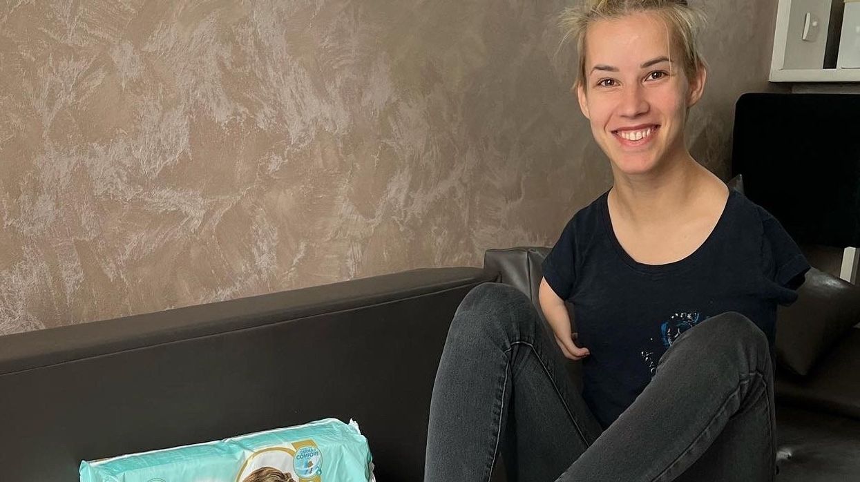 Mum with no arms becomes TikTok star after sharing how she raised her newborn