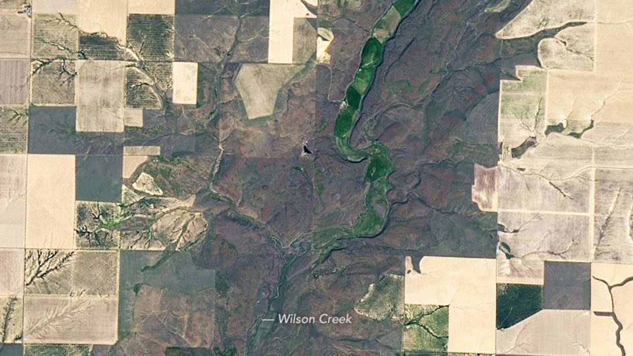 Images from space solve mystery of water 'scars' on Earth's surface