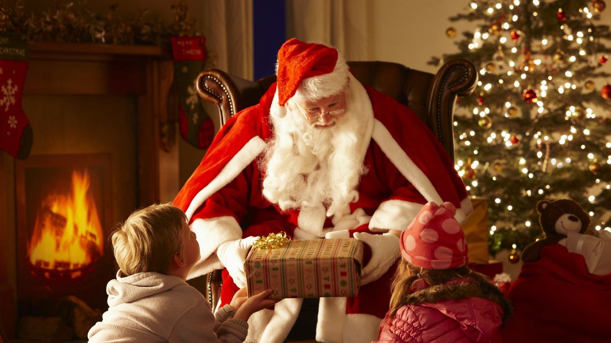 Mum faces backlash after 9-year-old tells school friends Santa isn't real