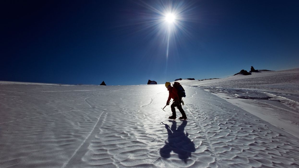 People who live on the South Pole run all 24 time zones every Christmas
