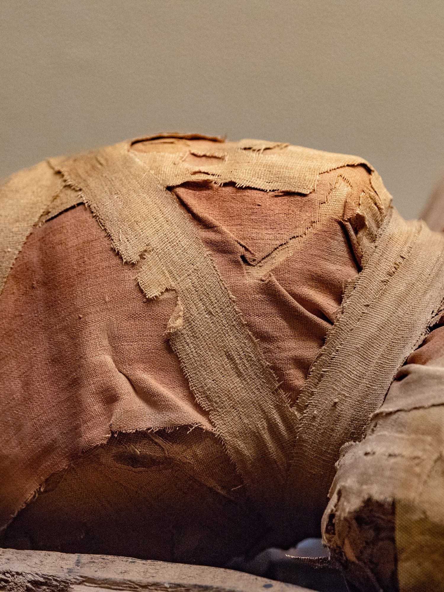 'Mysterious' mummies unearthed in Chinese desert leaving archaeologists baffled