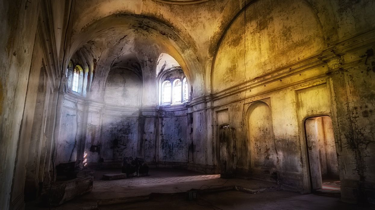 'Ghost hunter' found dead in abandoned church