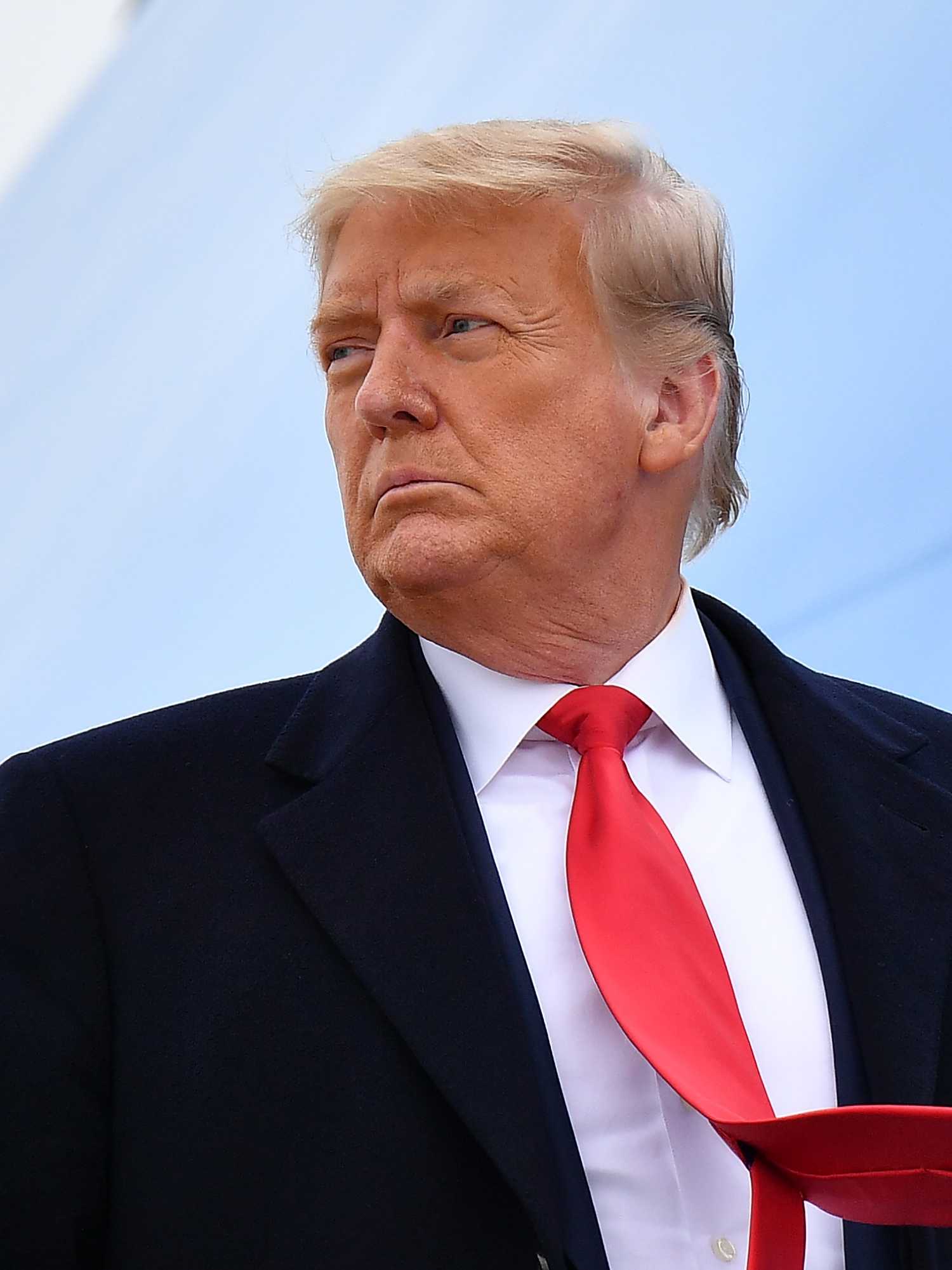 Trump was forced to look at memes of himself in court and hated them