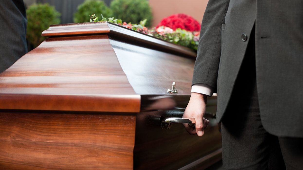 Hospice patient declared dead found alive by shocked funeral home staff