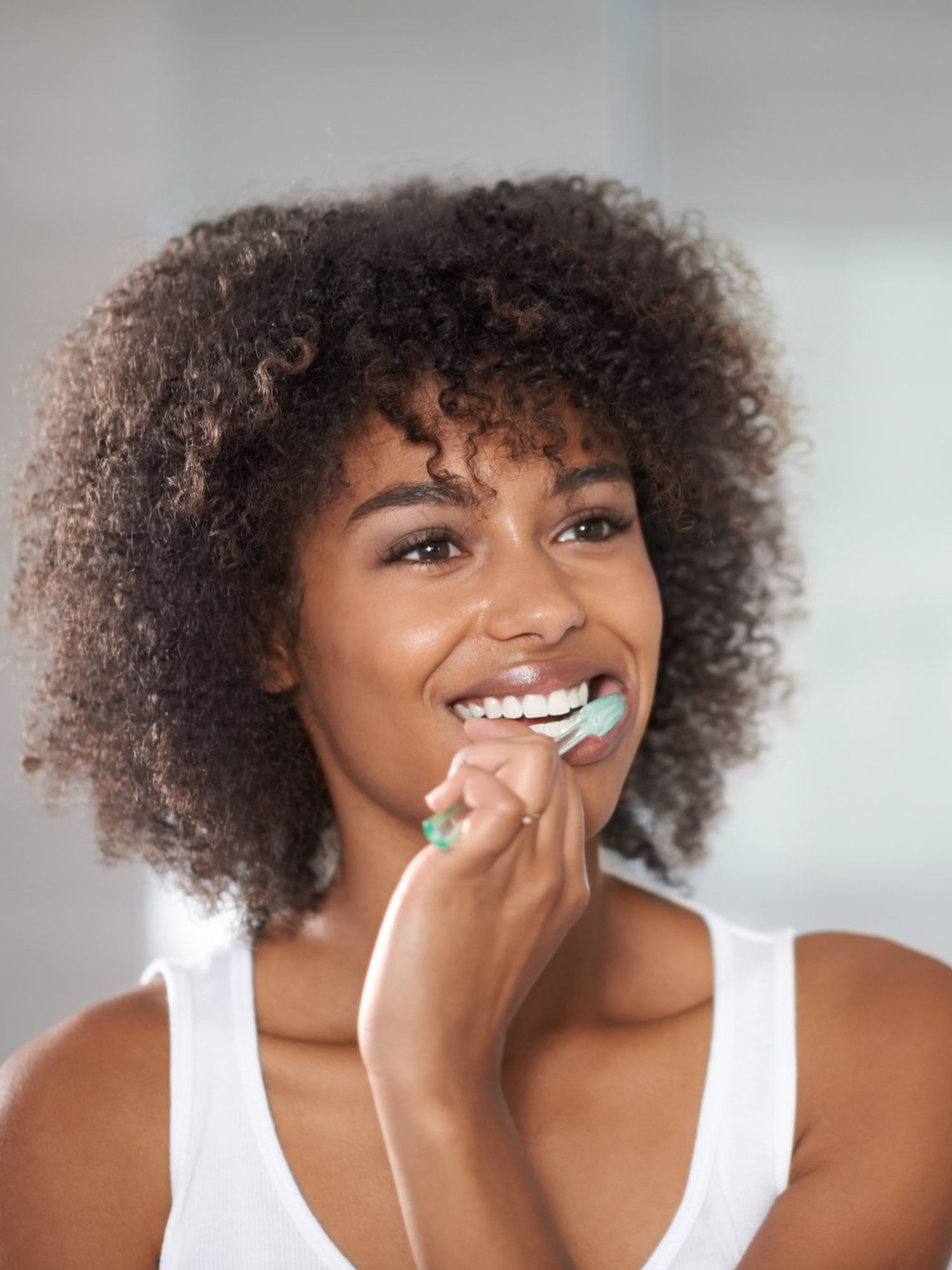 Leading dentist shares why you should never skip brushing your teeth on long haul flights