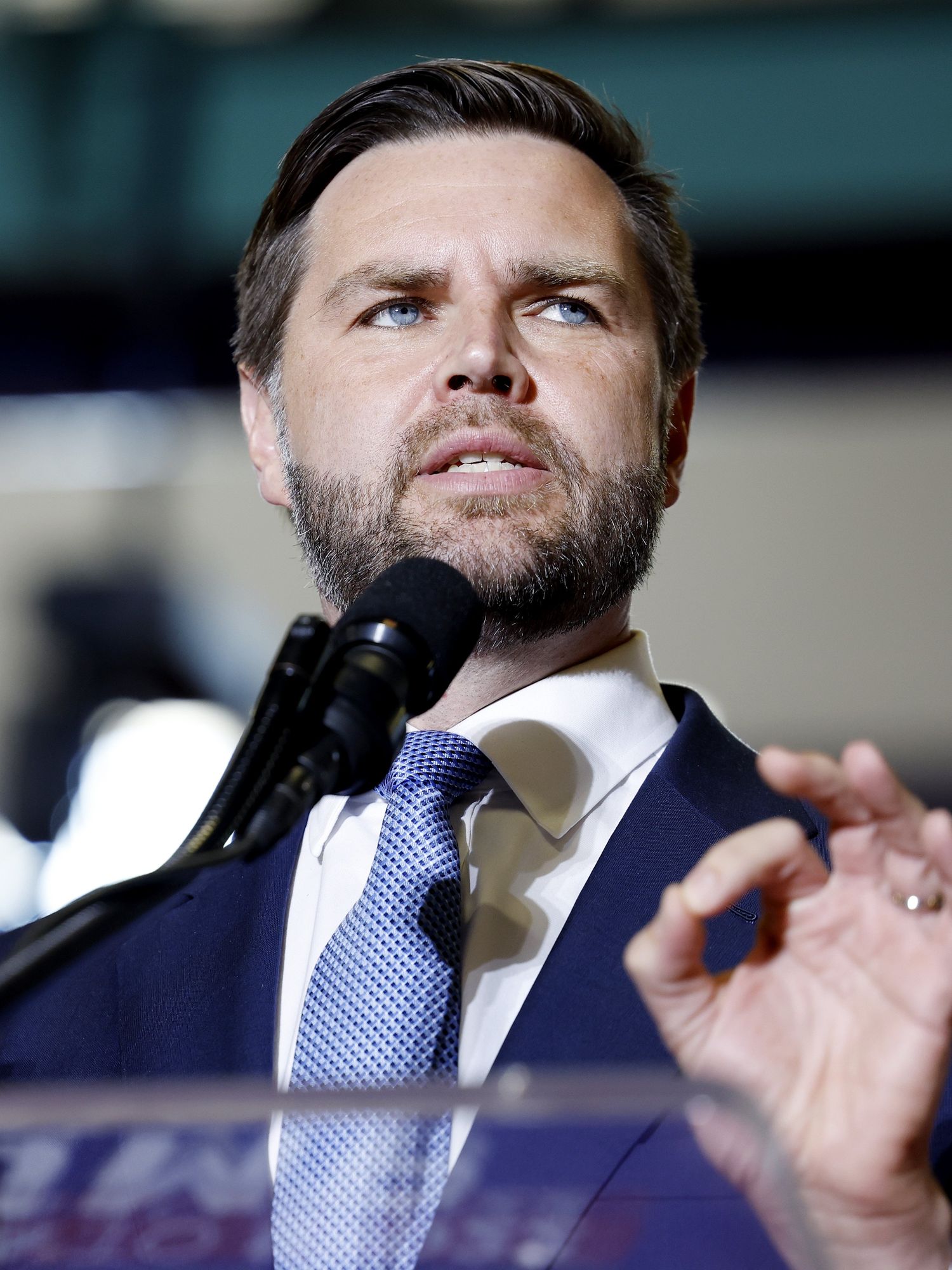 Does JD Vance wear eye makeup? TikTok believes they have found his exact shade