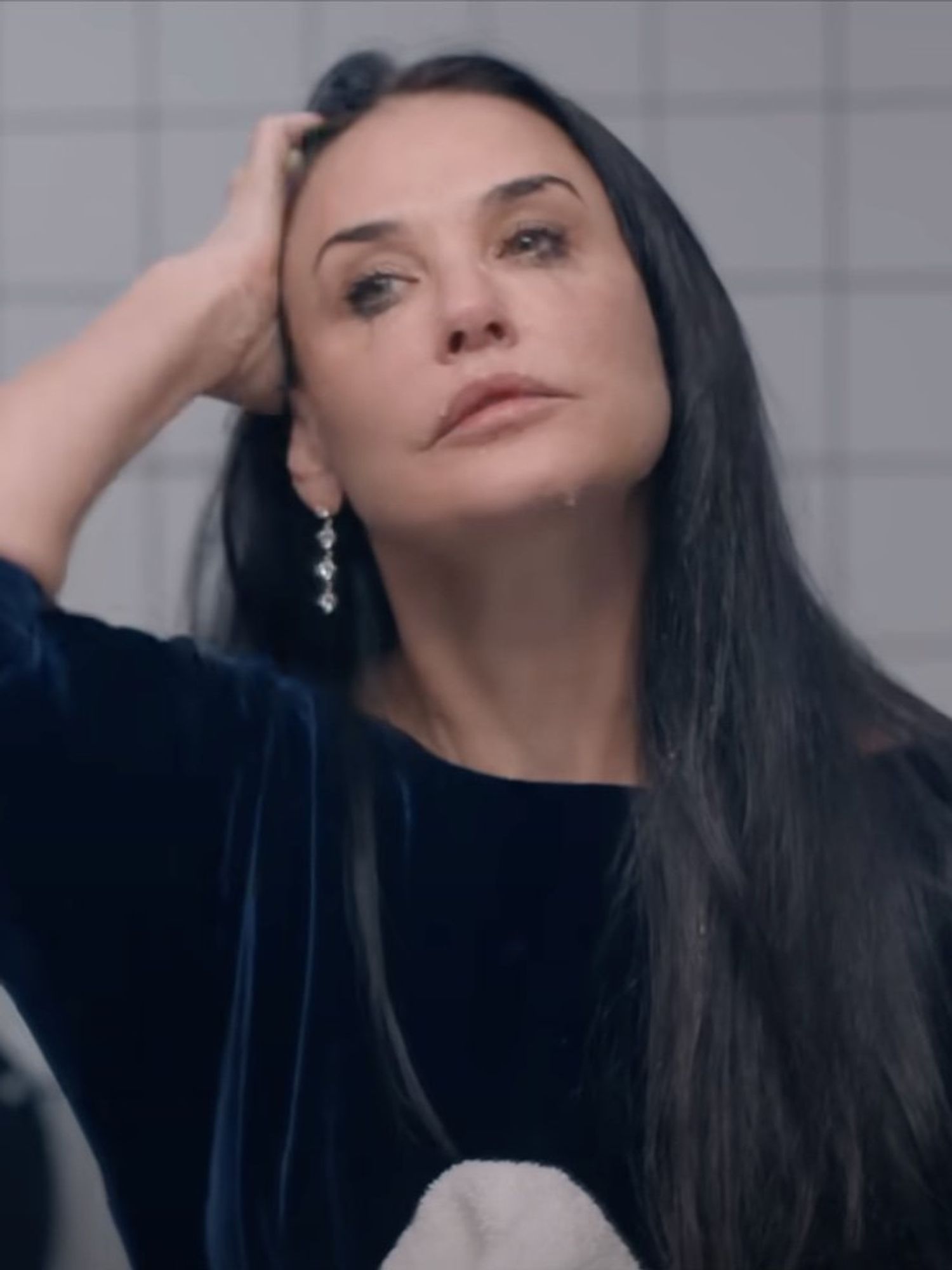 New 'disturbing' body horror movie starring Demi Moore has cinemagoers walking out of theatre