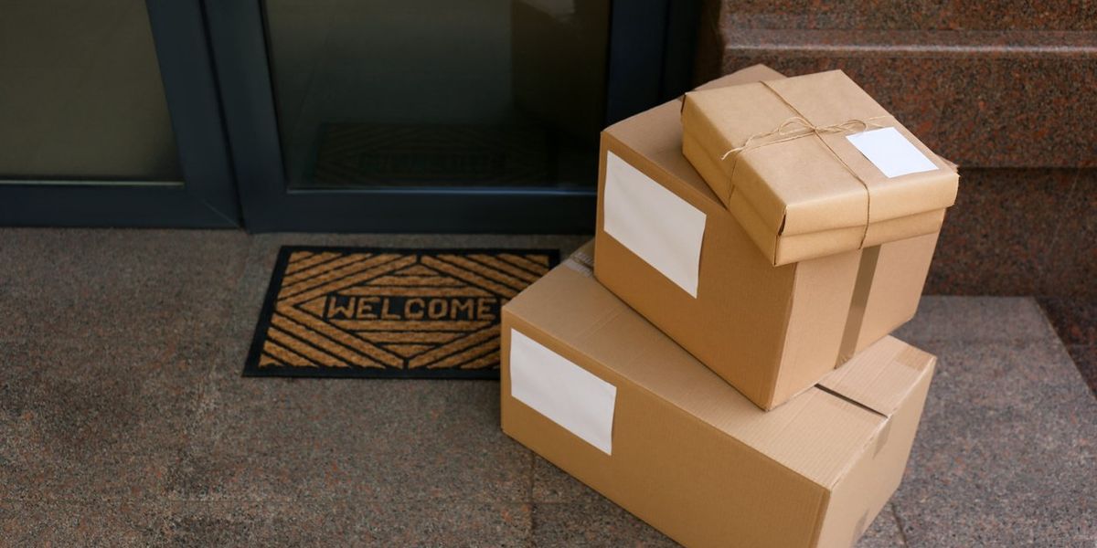Bizarre scam has people receiving mysterious parcels across the world ...