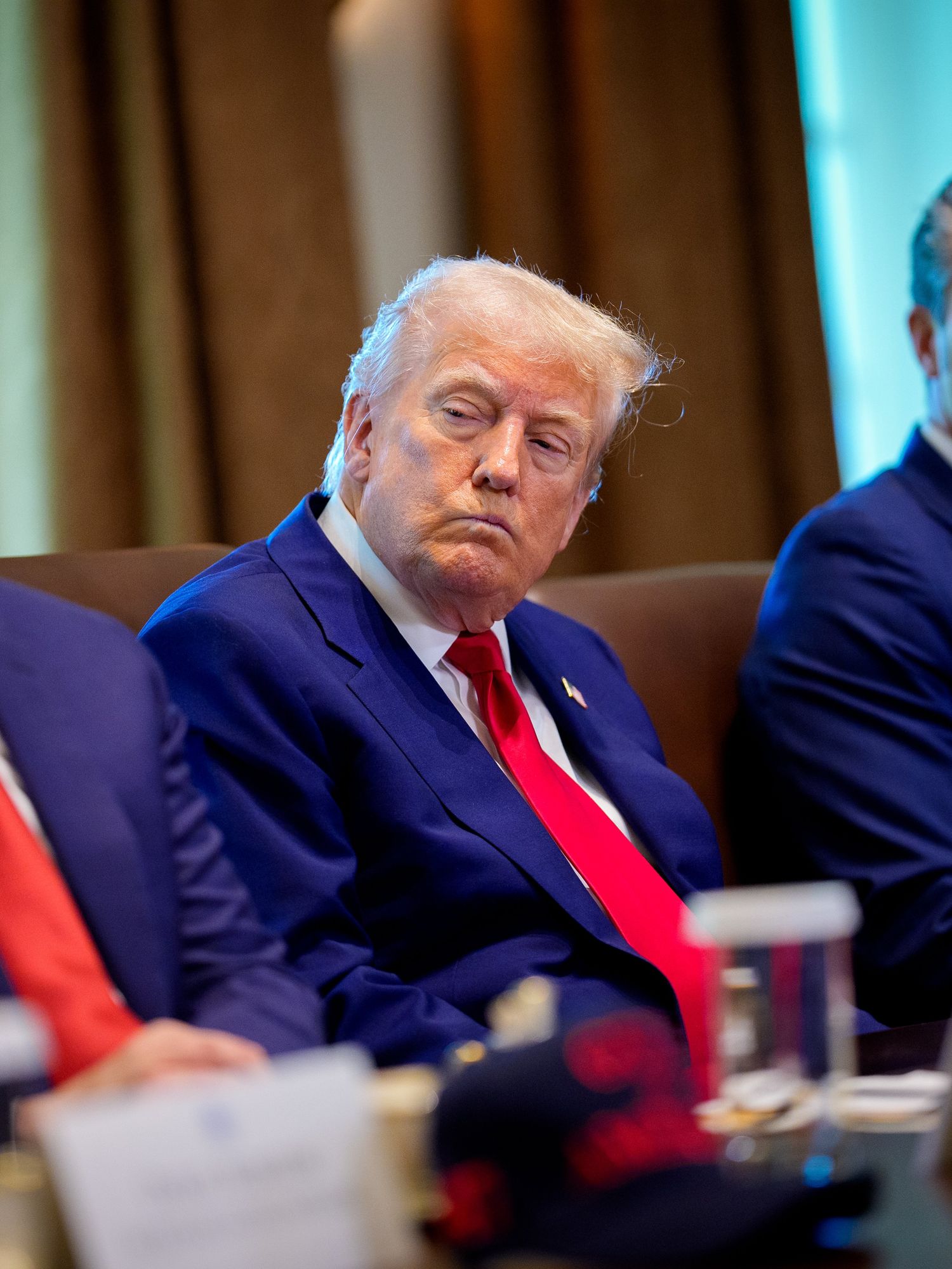 'Straight out of North Korea': Donald Trump's 'phony' cabinet meeting slammed online