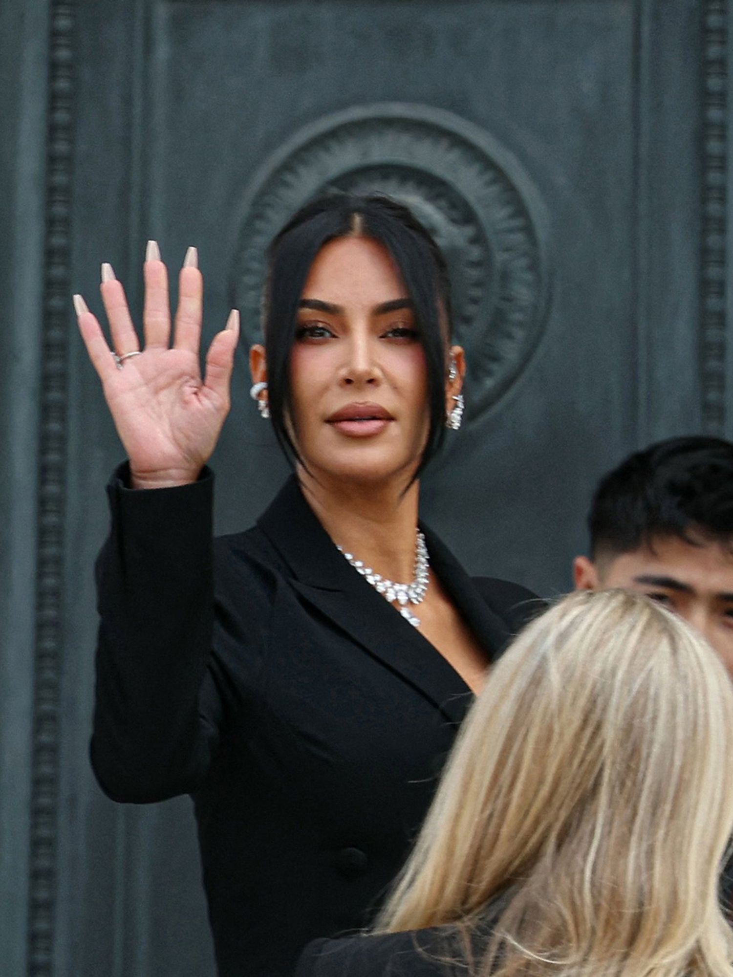 Kim Kardashian testifies in Paris robbery trial - but fans can't see past one distracting detail