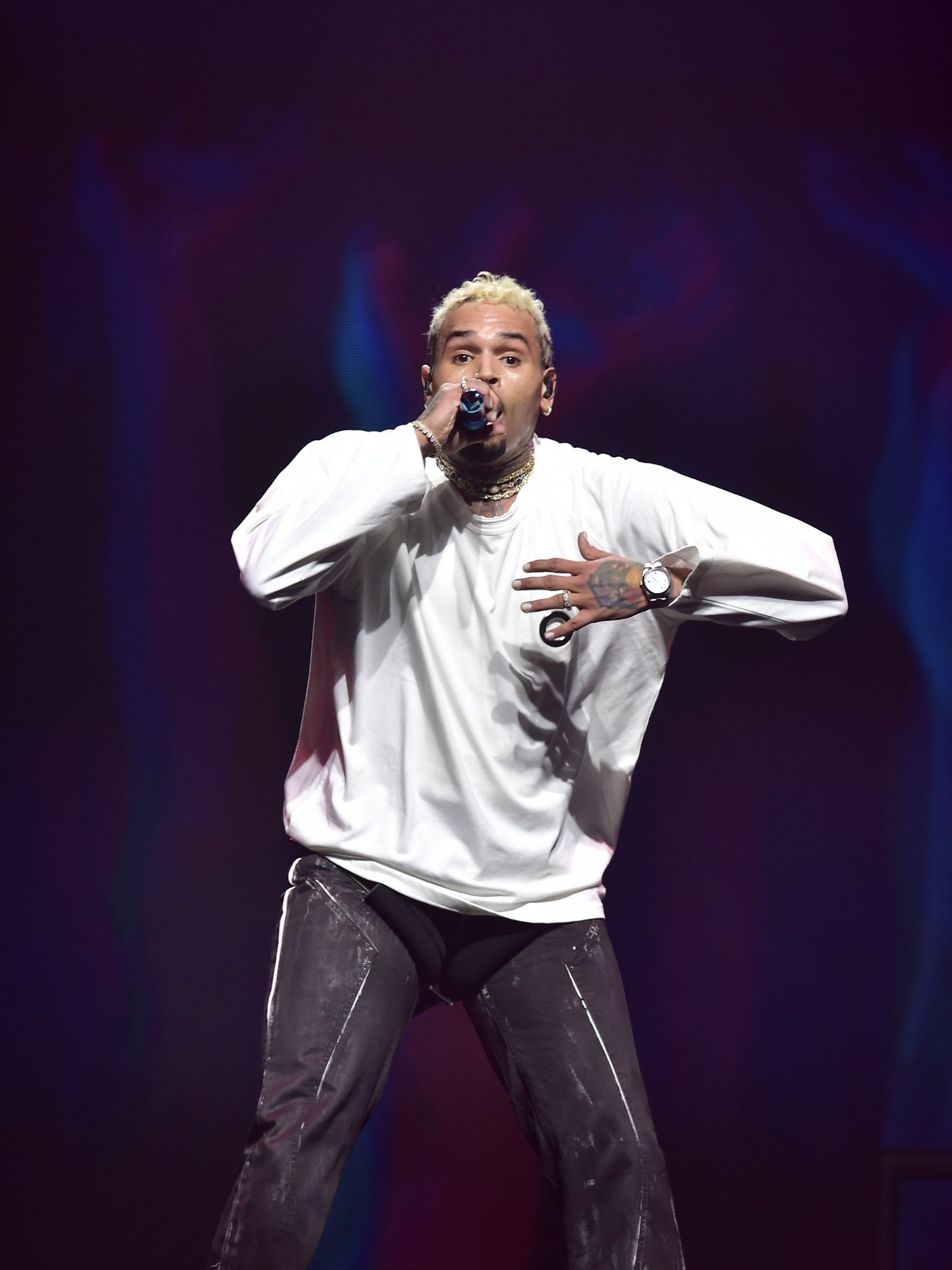 Is Chris Brown's world tour going ahead? Key details as singer freed on bail