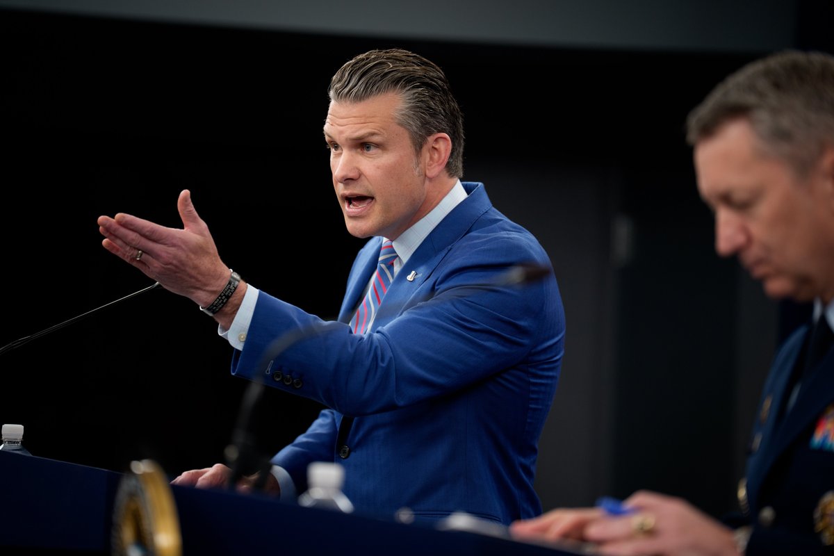 Pete Hegseth slammed for his response to former Fox News colleague's question on Iran strikes