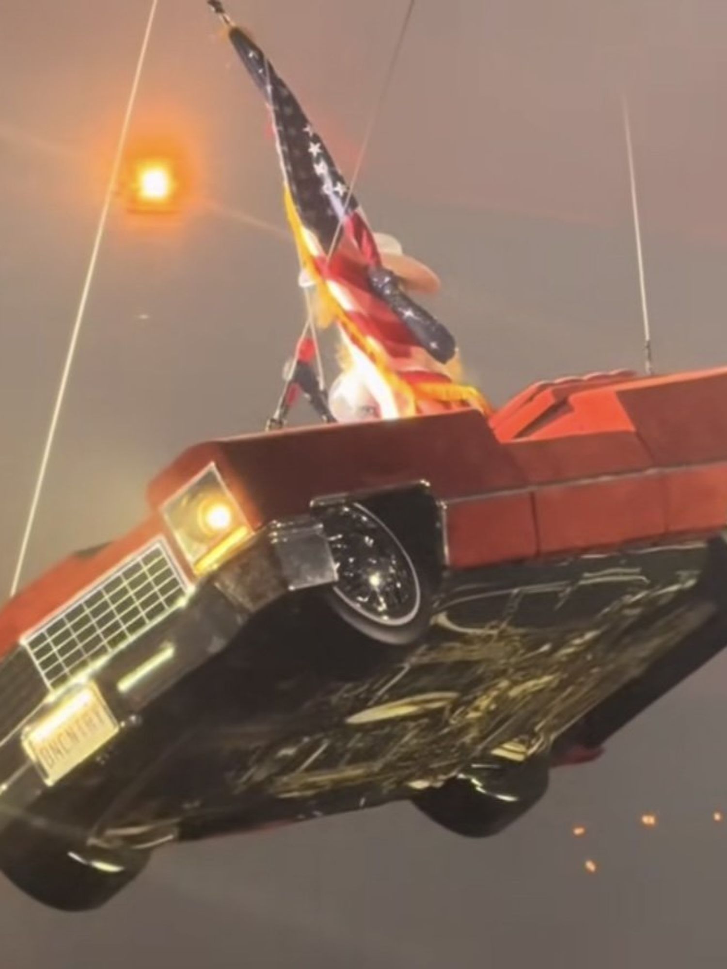 Beyoncé fans 'in tears' after car malfunction halts Houston show