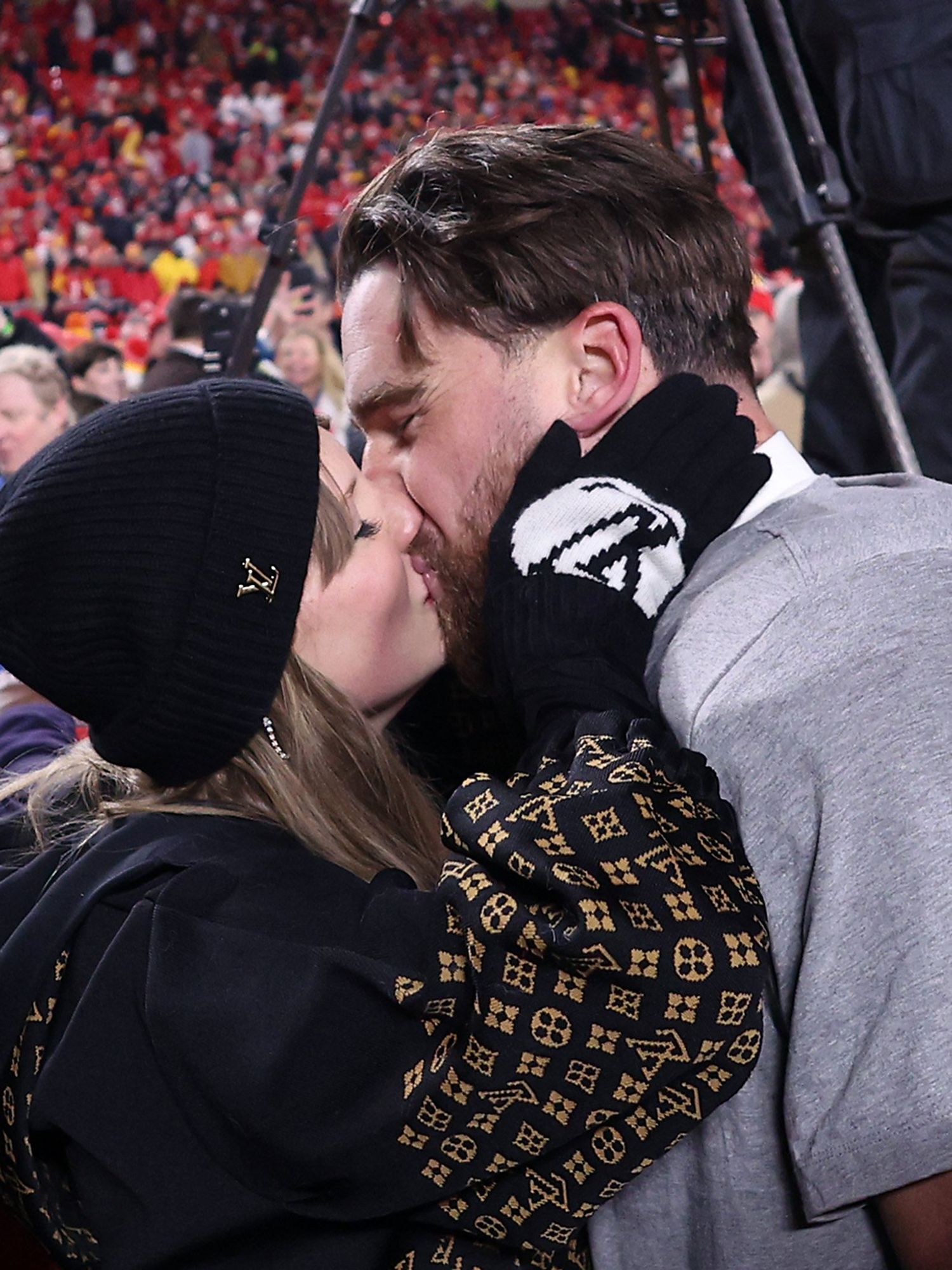 'They're both so happy': Taylor Swift's future father-in-law weighs in on engagement