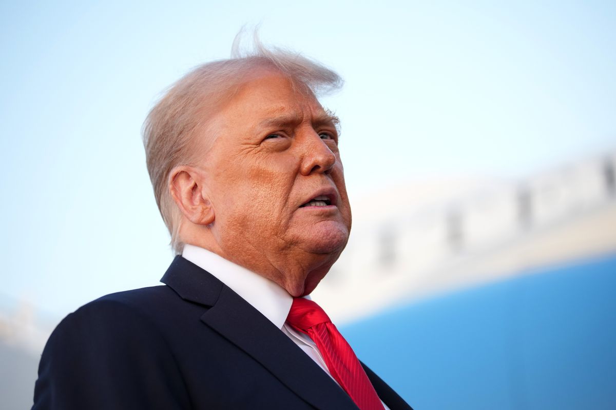 'Wannabe dictator' Trump sparks backlash with 'sick' Chicago social media post