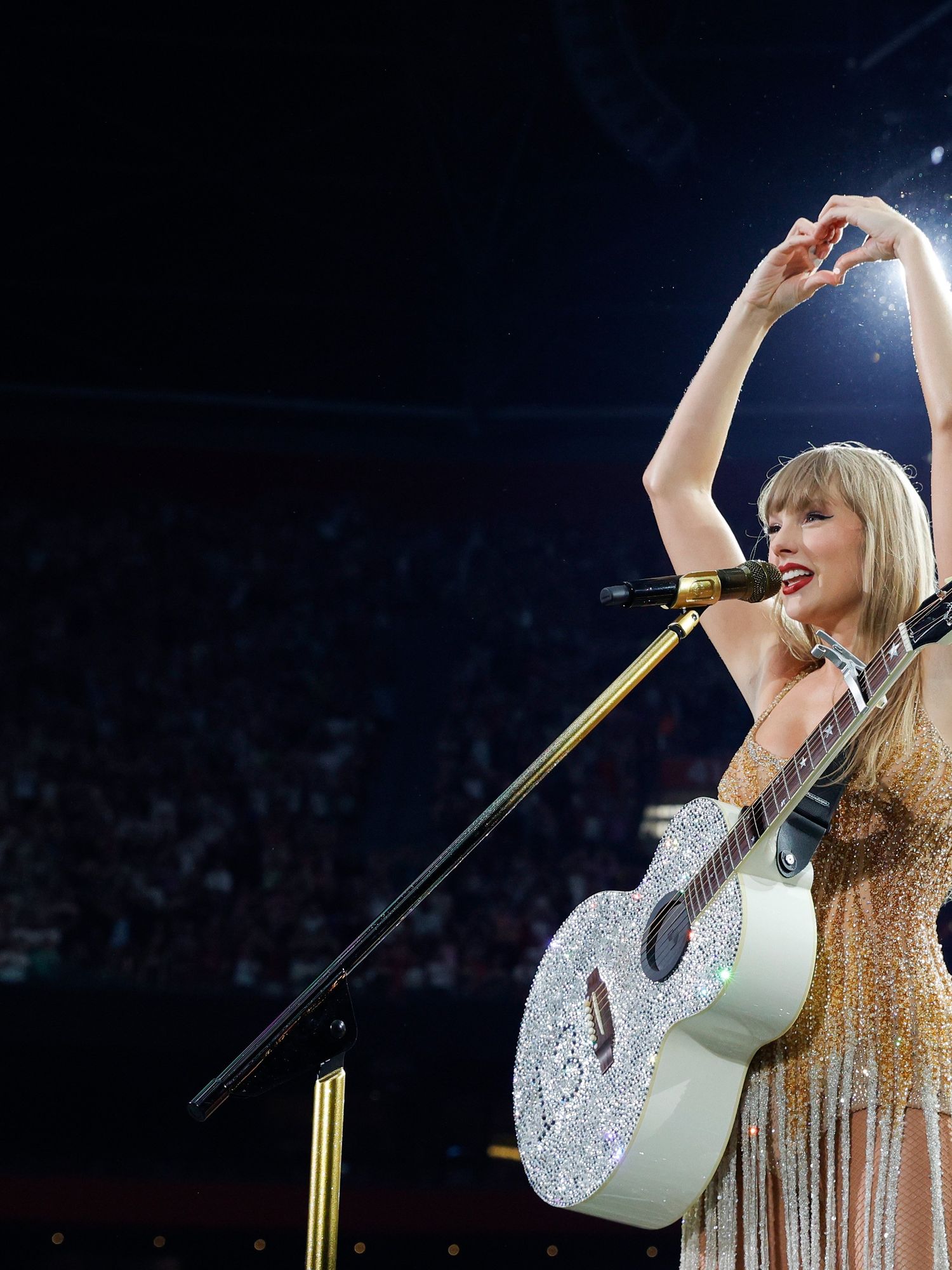 Scientists are using Taylor Swift interviews to crack the secrets of human language