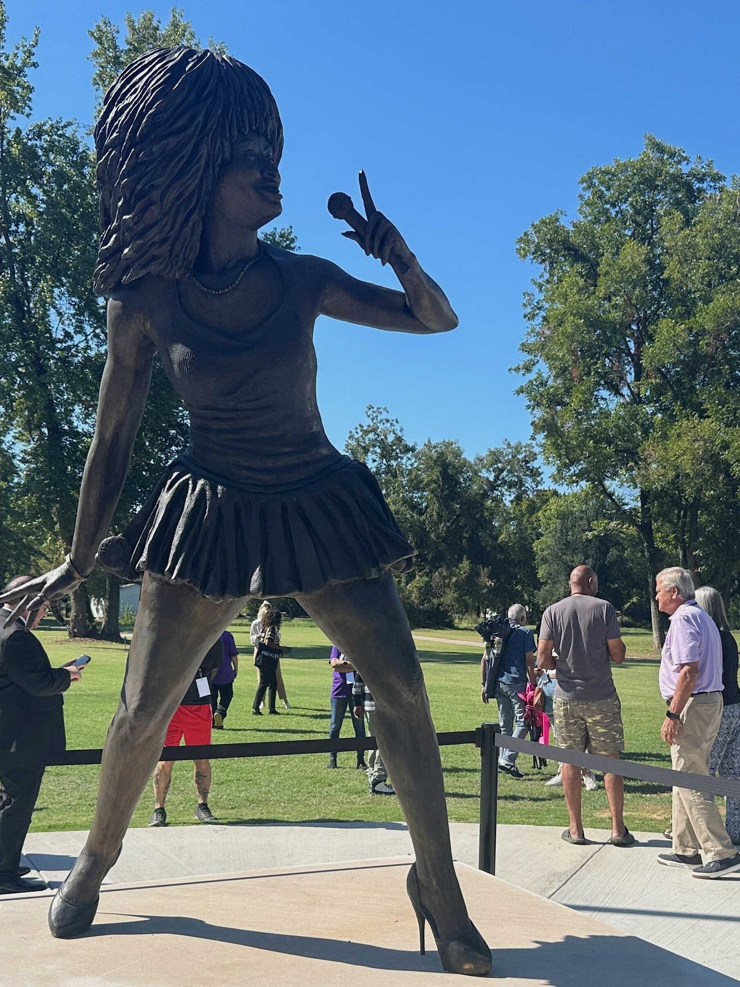 Everyone is saying the same thing about this new 10-foot Tina Turner statue