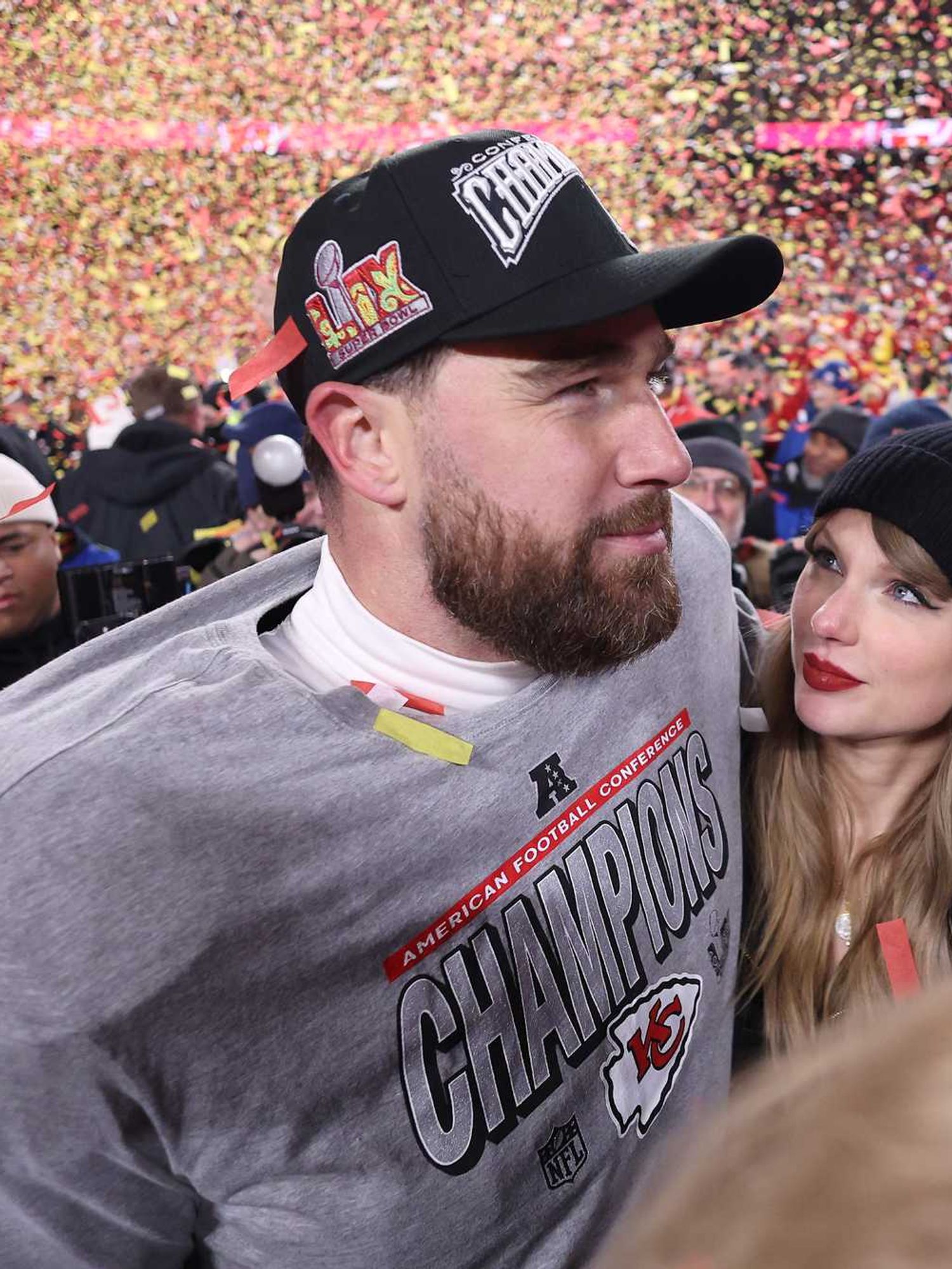 Travis Kelce sparks debate after sharing detail about Taylor Swift relationship: 'Sweet or red flag?'