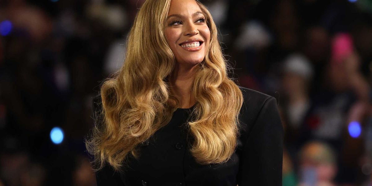 Beyoncé makes 'legendary' Met Gala comeback as co-chair - here's what ...