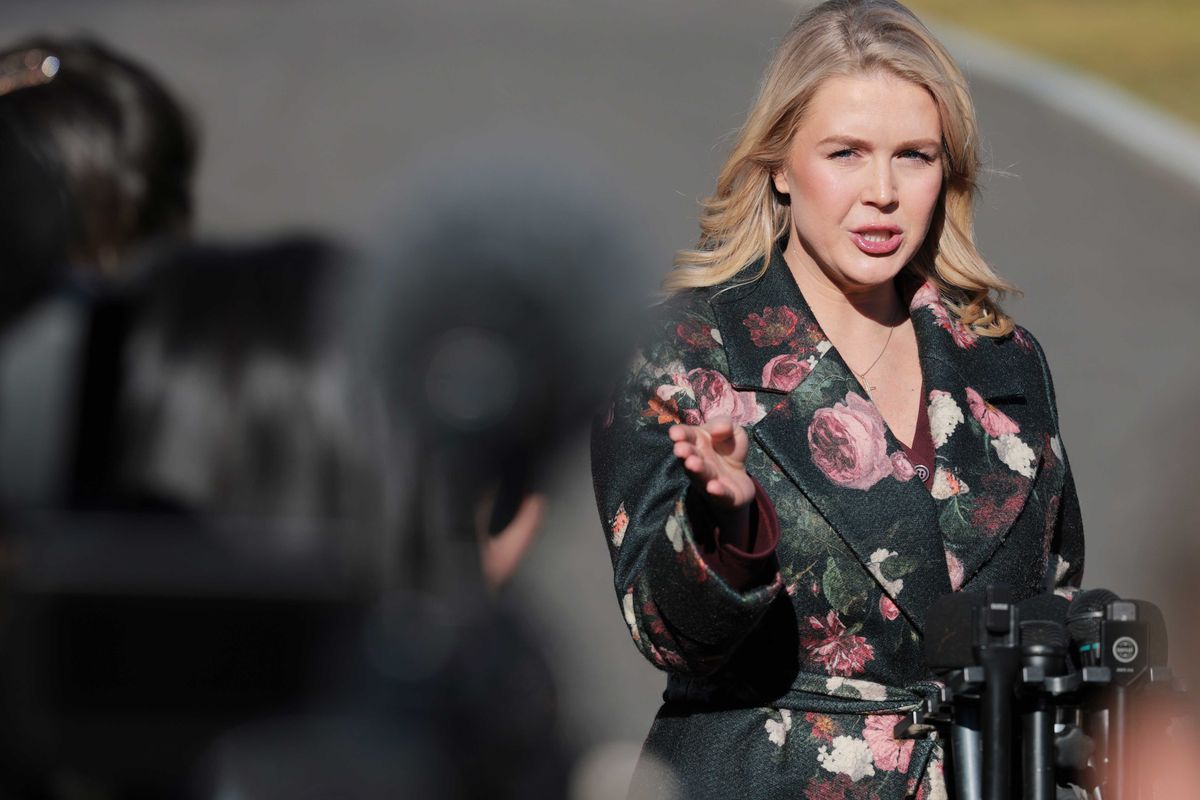 Leavitt doubles down on branding Renee Good 'lunatic' before storming away from press