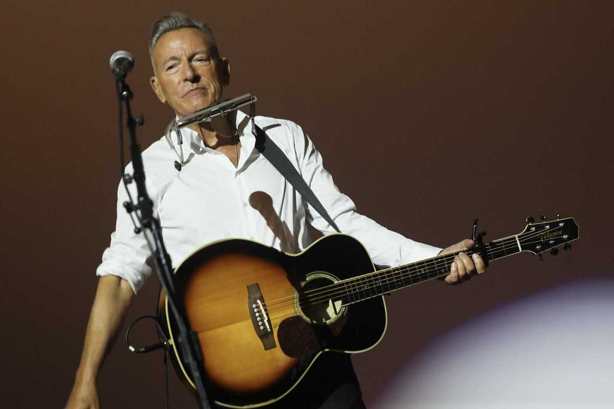 Bruce Springsteen urges ICE to 'get the f**k out of Minneapolis' during concert