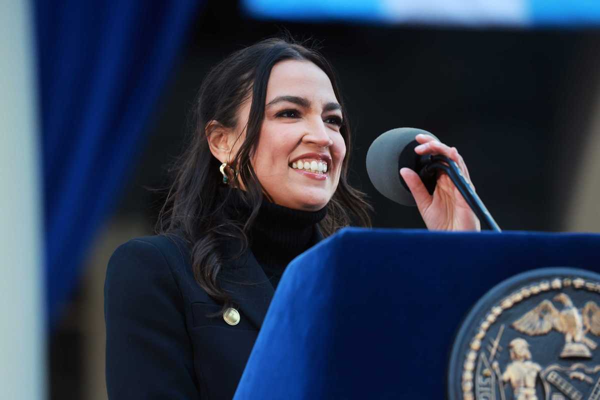 AOC sounds the alarm on Donald Trump's mental state: 'We are seeing alarming behaviour'