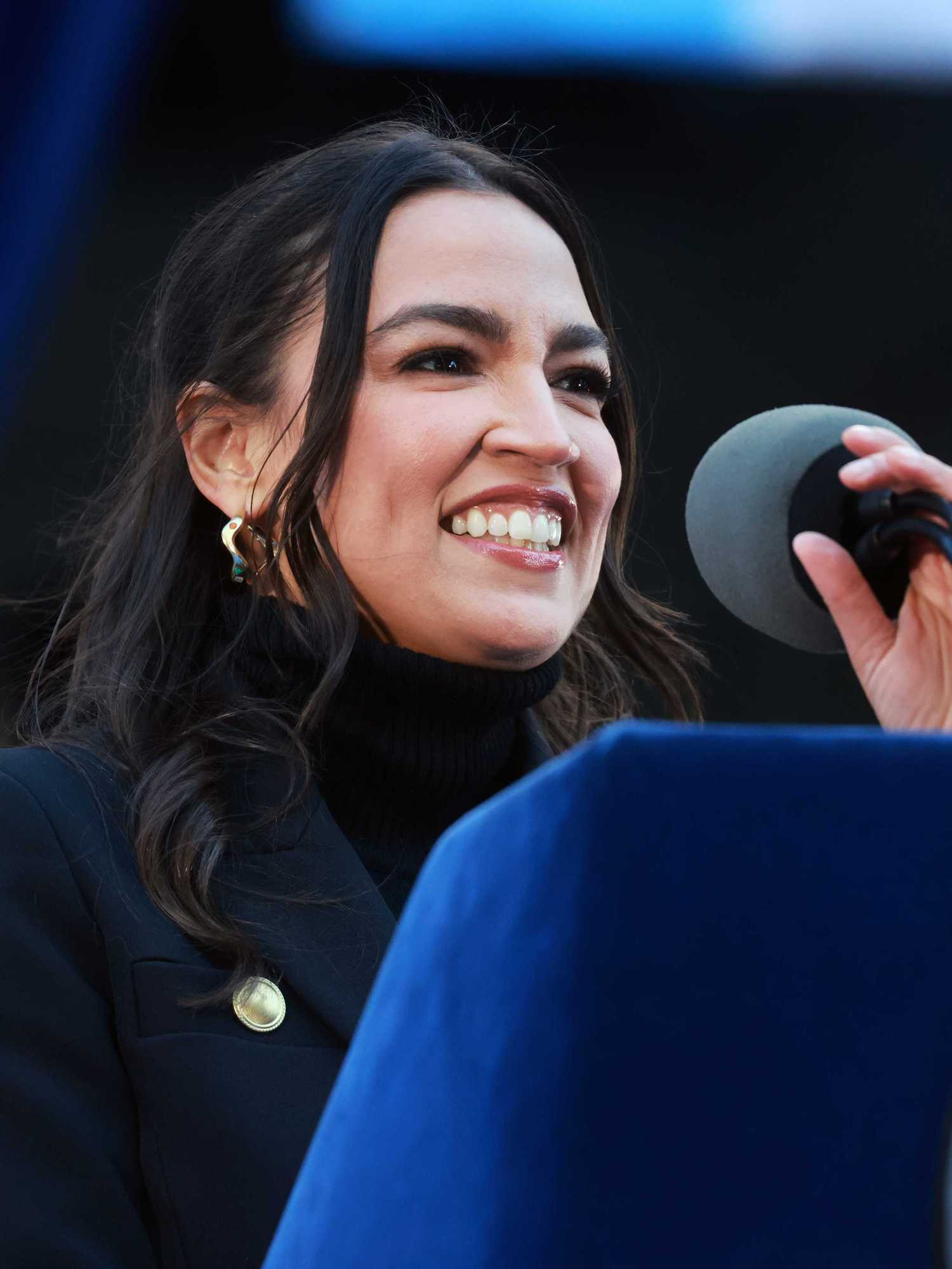AOC sounds the alarm on Donald Trump's mental state: 'We are seeing alarming behaviour'