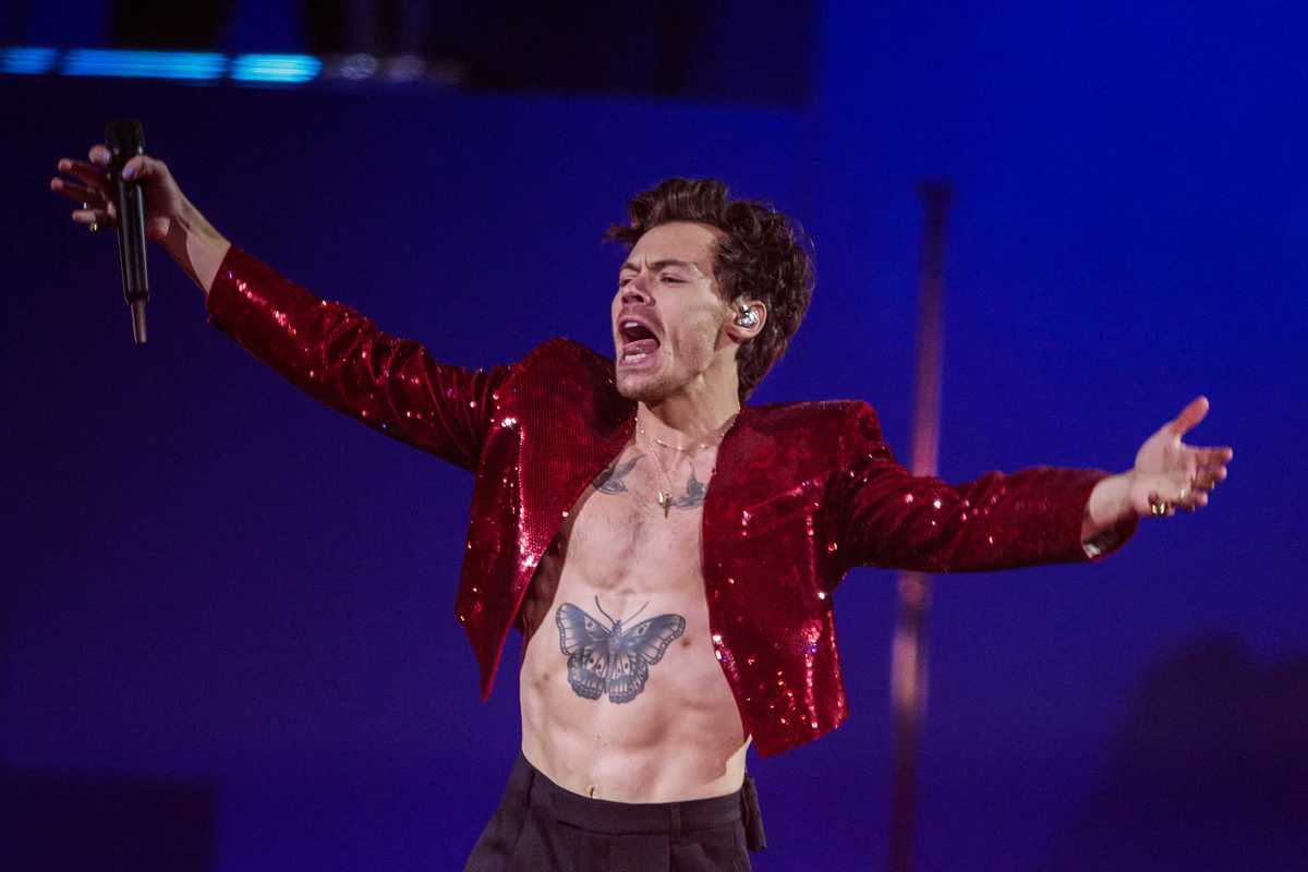 Harry Styles releases comeback single 'Aperture' - what are critics and fans saying?