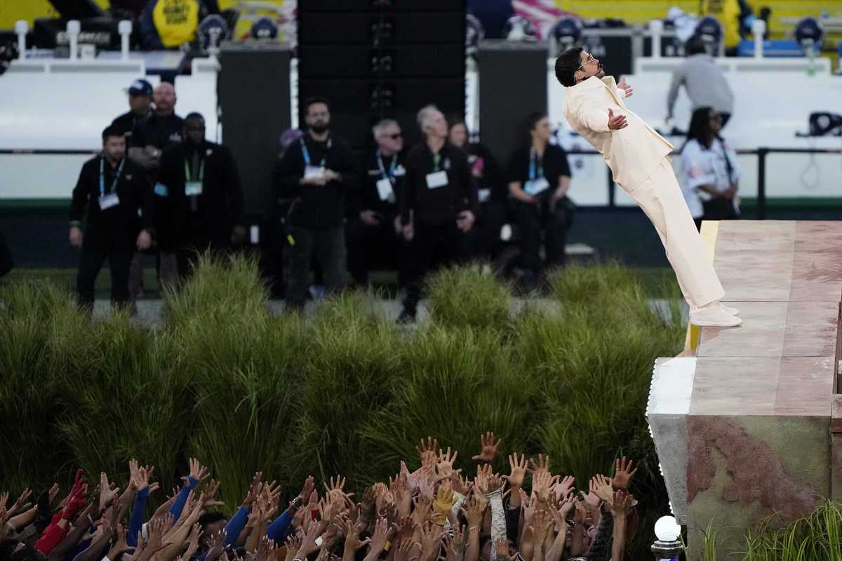 Bad Bunny’s Super Bowl bushes become an instant meme – and people can’t believe they’re real people