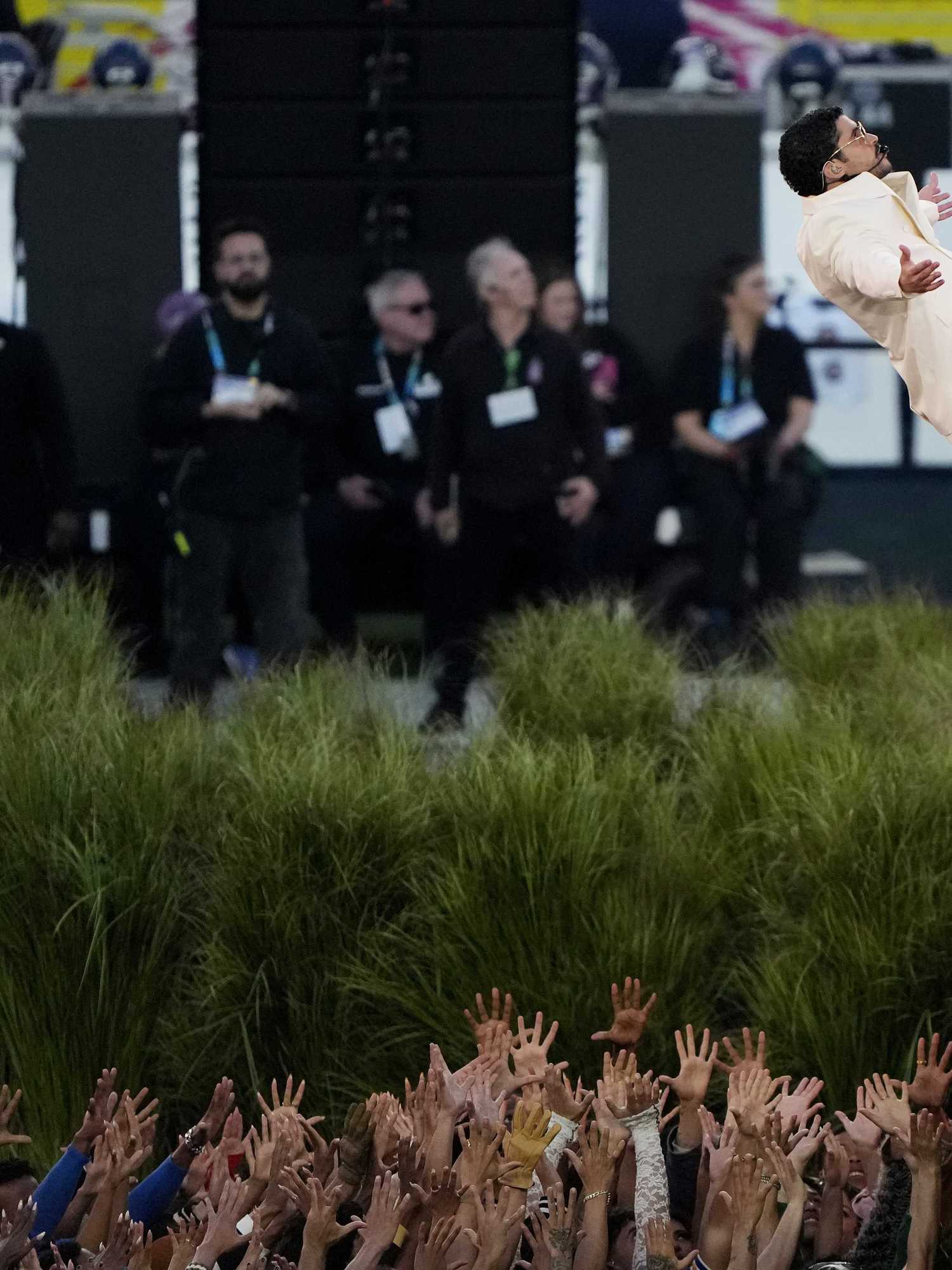 Bad Bunny’s Super Bowl bushes become an instant meme – and people can’t believe they’re real people