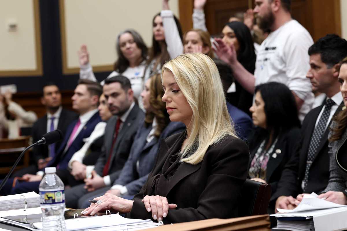 'I believe you just lied under oath': Congressman calls for Pam Bondi's resignation in heated exchange