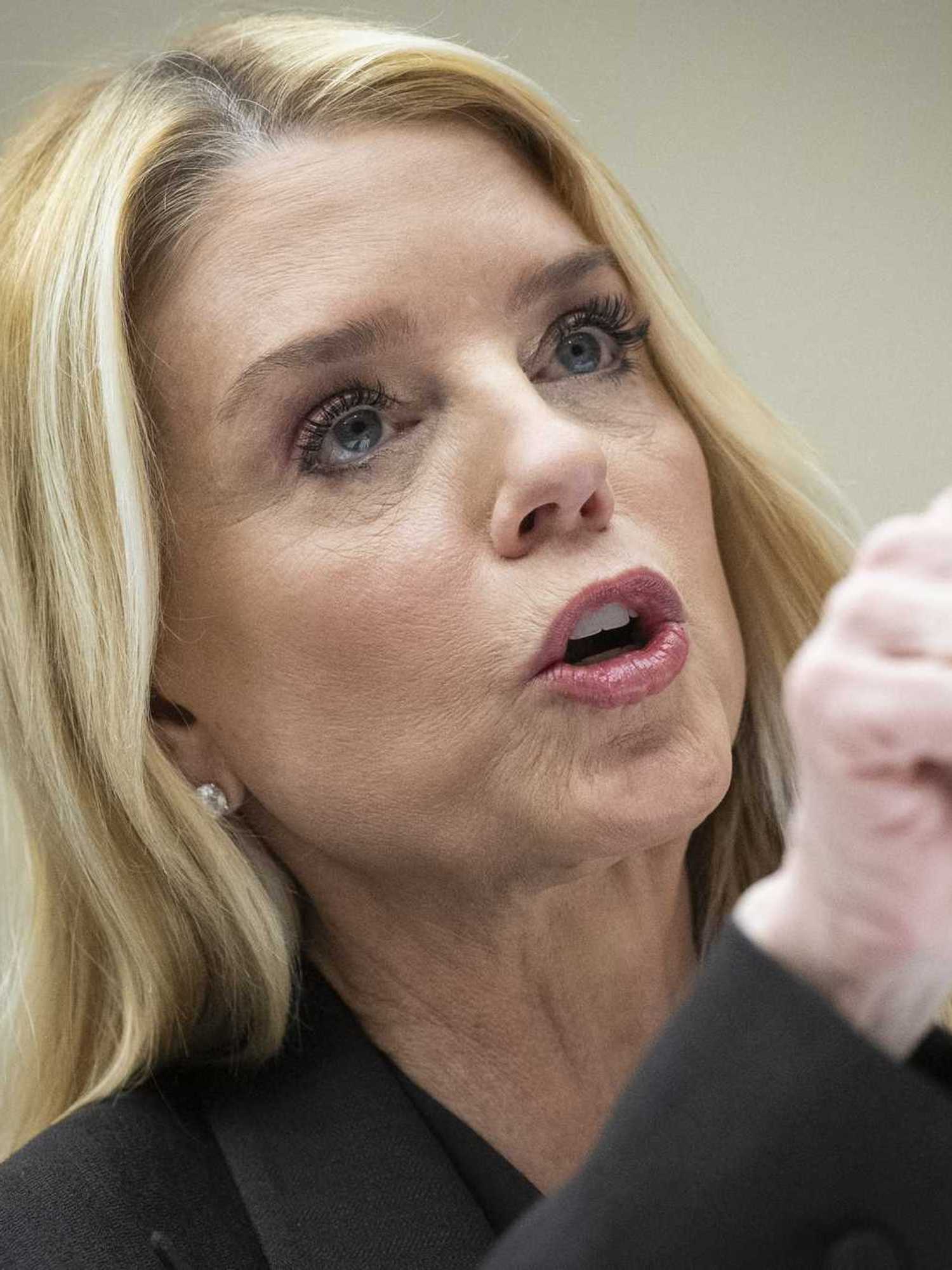Real reason Pam Bondi's hearing outbursts backfired, according to experts