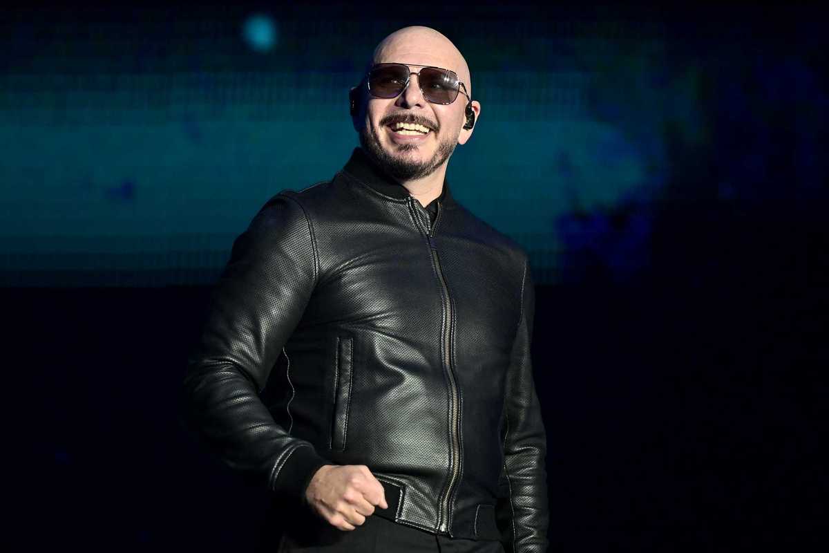Pitbull announces bald cap World Record attempt during London concert - here's what to know