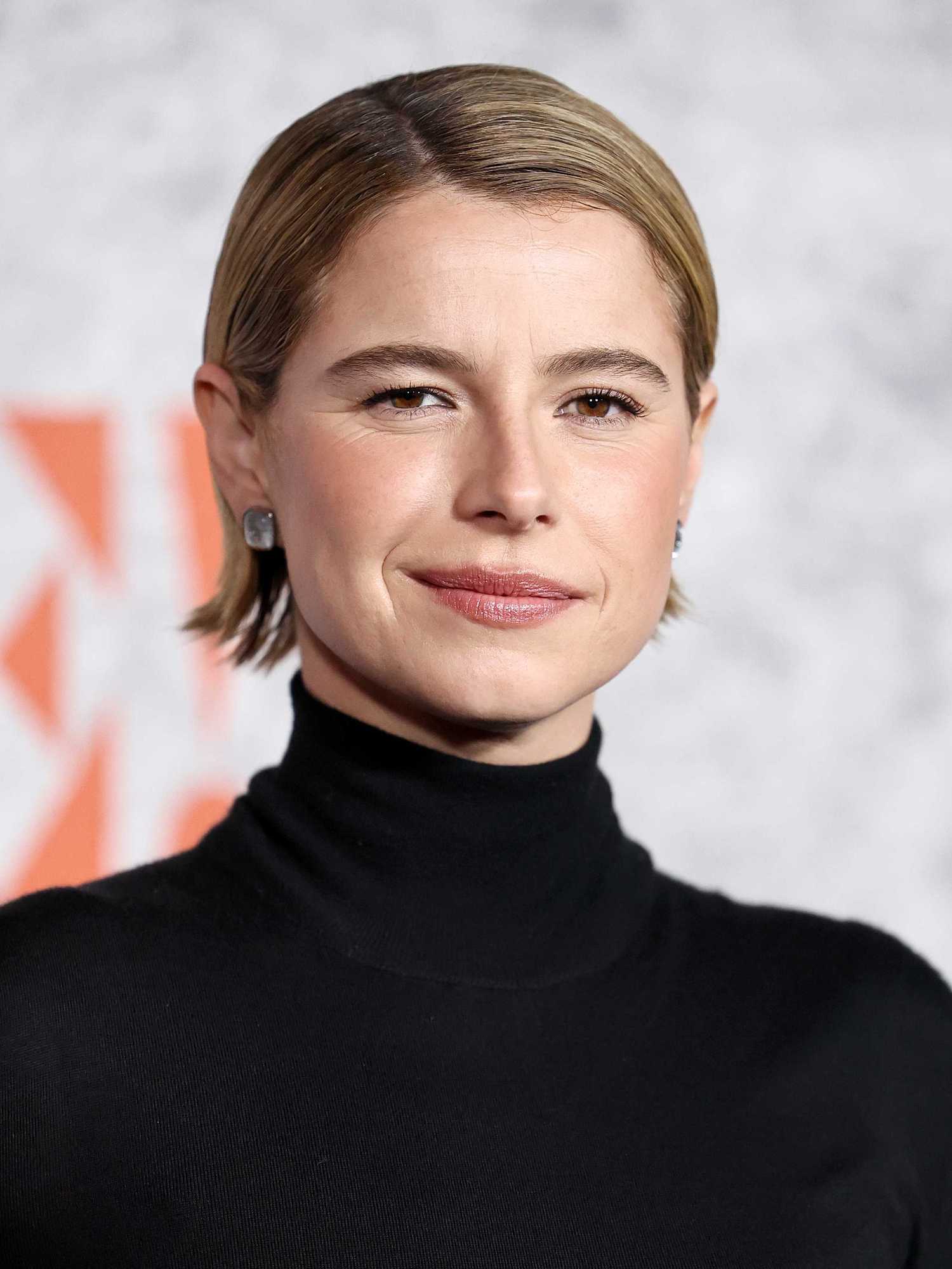 Jessie Buckley confirms her thoughts on cats after viral backlash