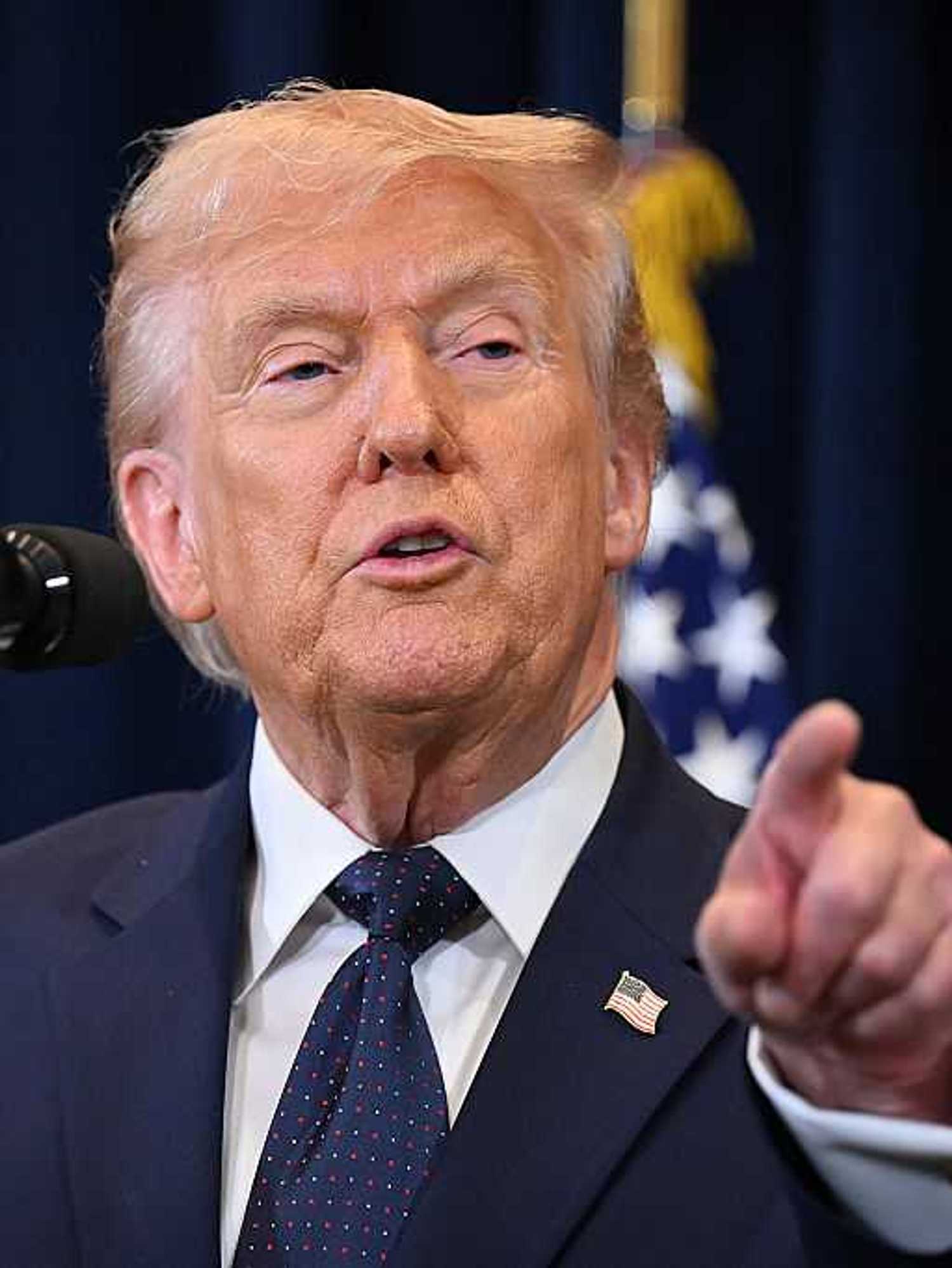 Backlash as Trump administration wants media to stop critical reporting of Iran war