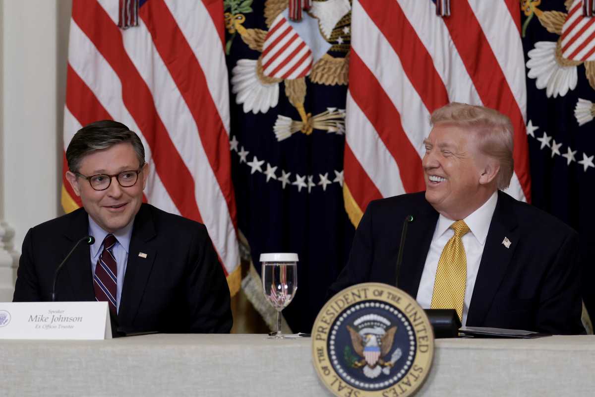 Shocking moment Trump discloses Florida Republican's private 'terminal' diagnosis: 'Ok, that wasn’t public'