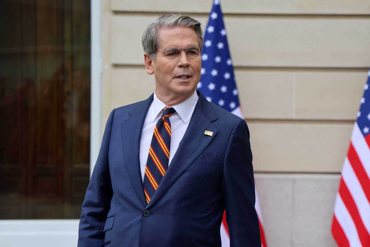 'Cowardly and sycophantic': Scott Bessent refuses to condemn Trump celebrating death of ex-FBI director