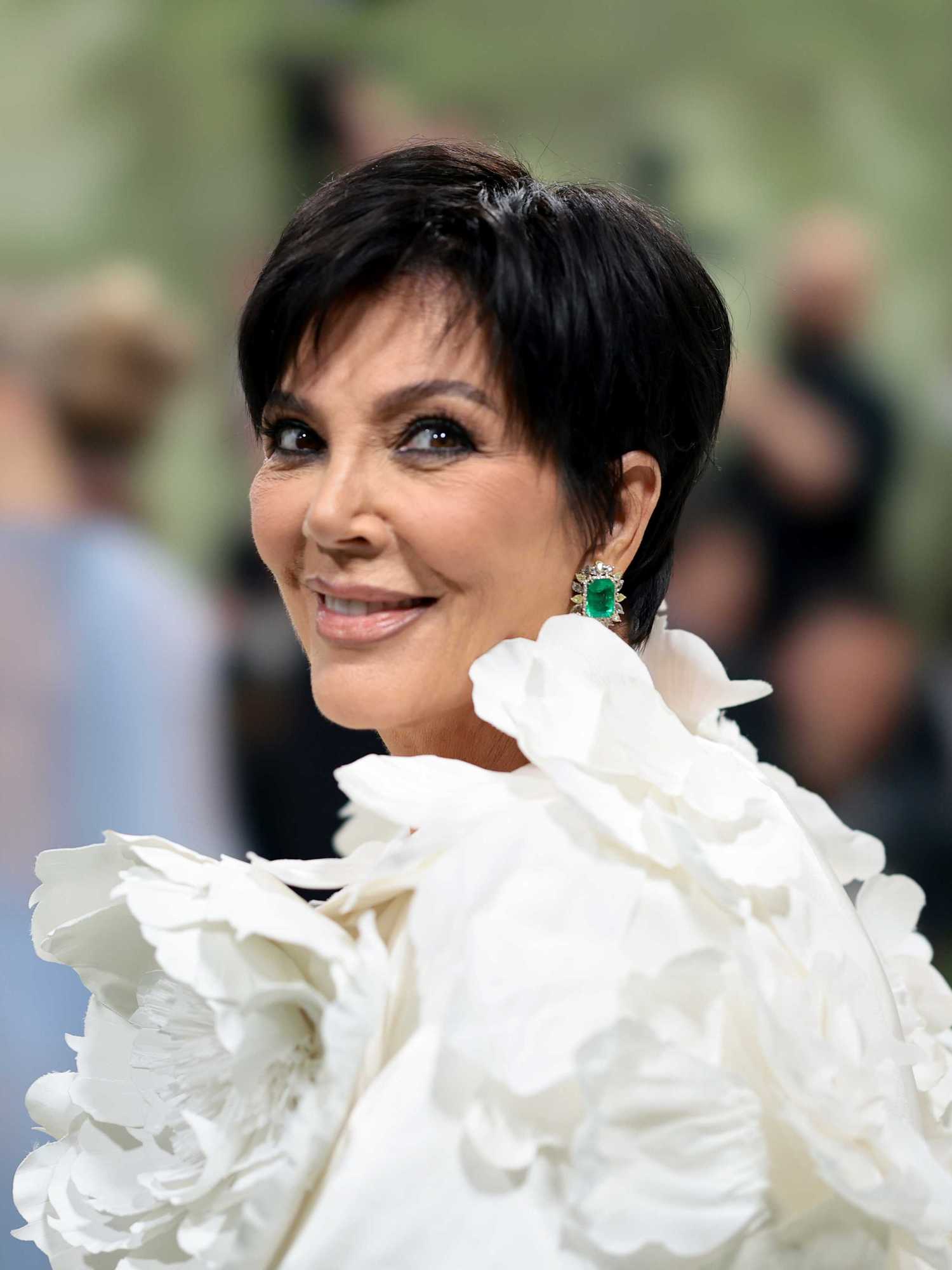 Why Kris Jenner’s profile picture trend is going viral across Chinese social media