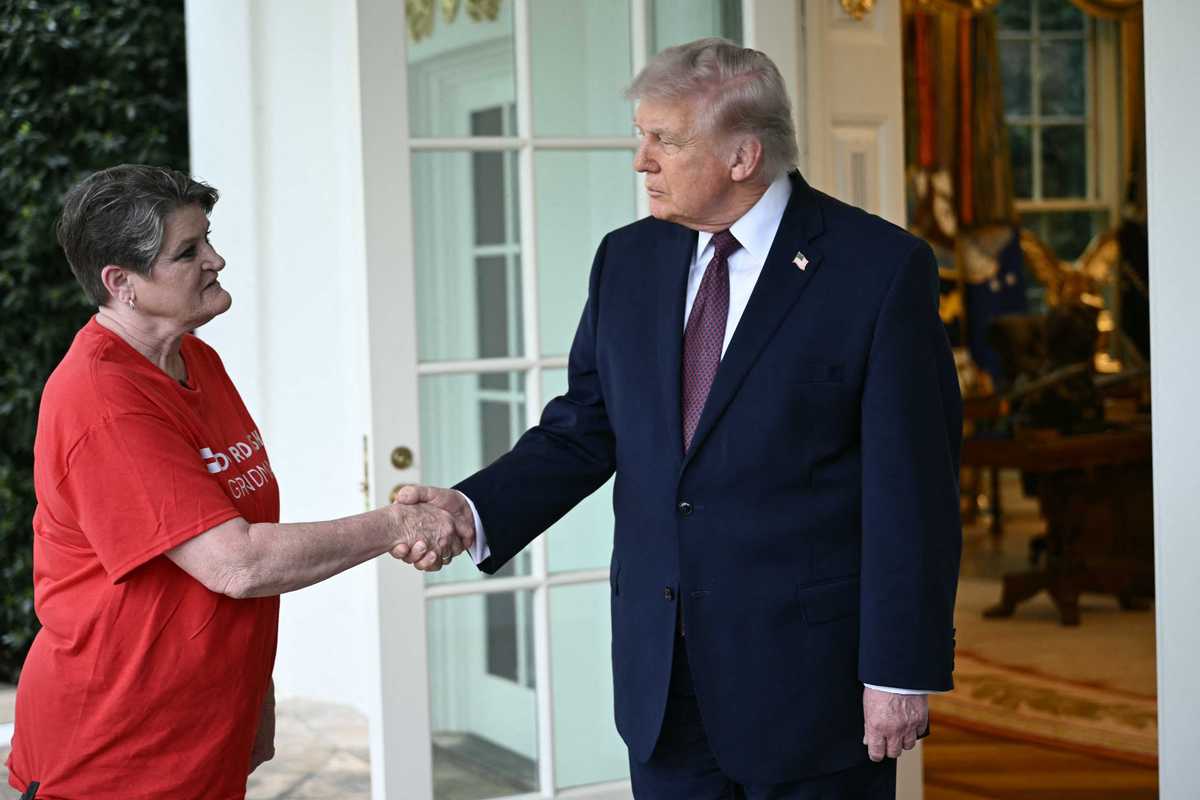 Cringe moment Trump asked DoorDash driver their opinion on trans women playing sports