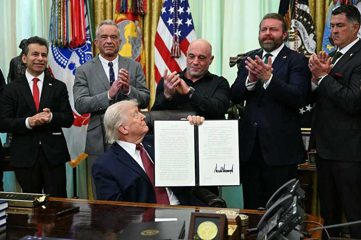 Joe Rogan labelled a 'sellout' for appearing at the White House just weeks after calling MAGA ‘dorks’